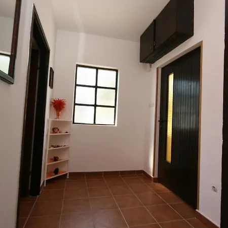Mandre 523a Apartman *