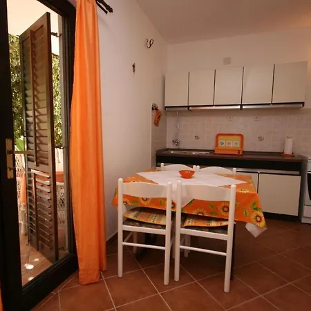 Mandre 523a Apartment Kolan